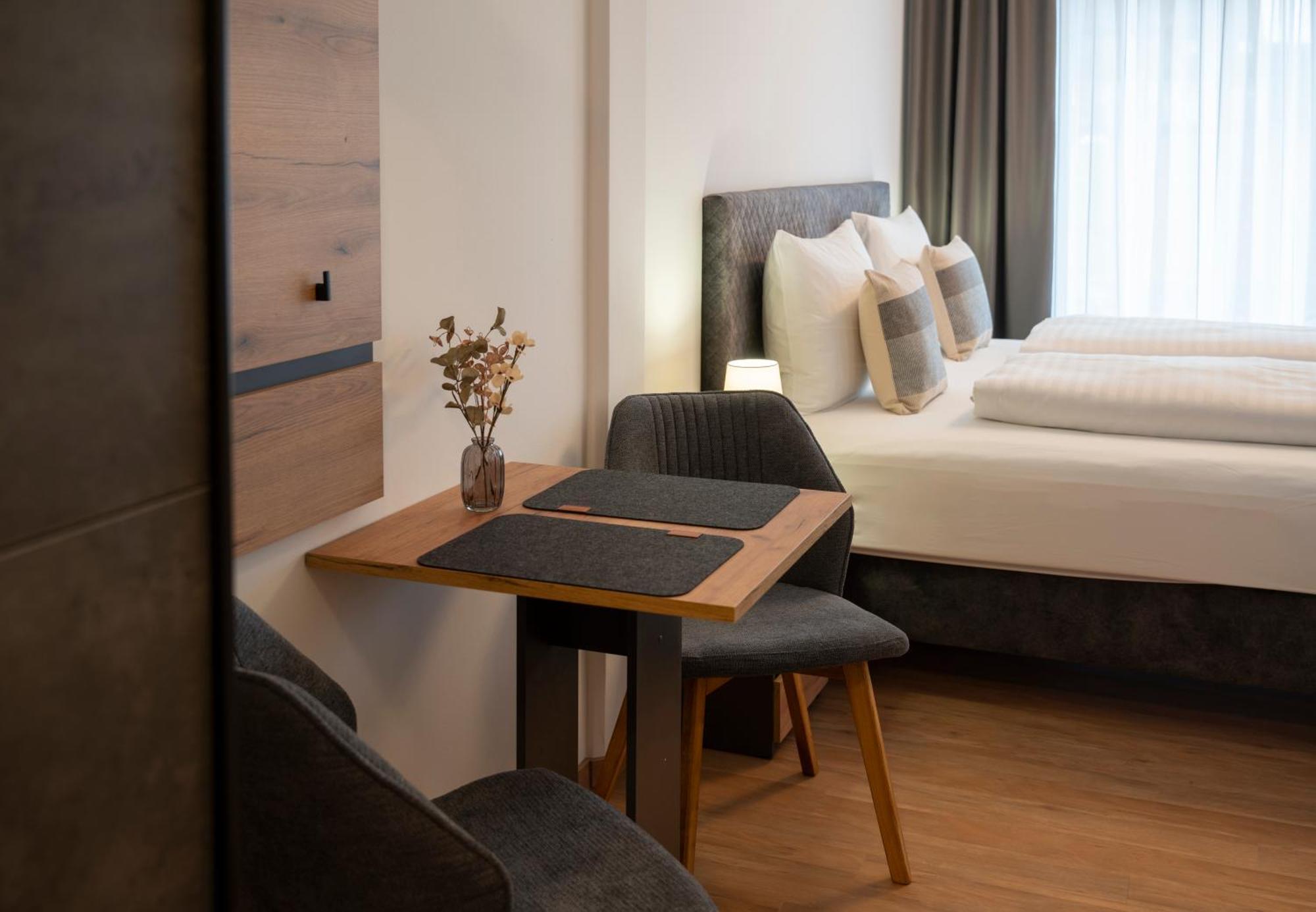 Das Windsheim Appartements By Vital Hotel 1 Und 2 Zimmer Appartements Bad Windsheim Esterno foto